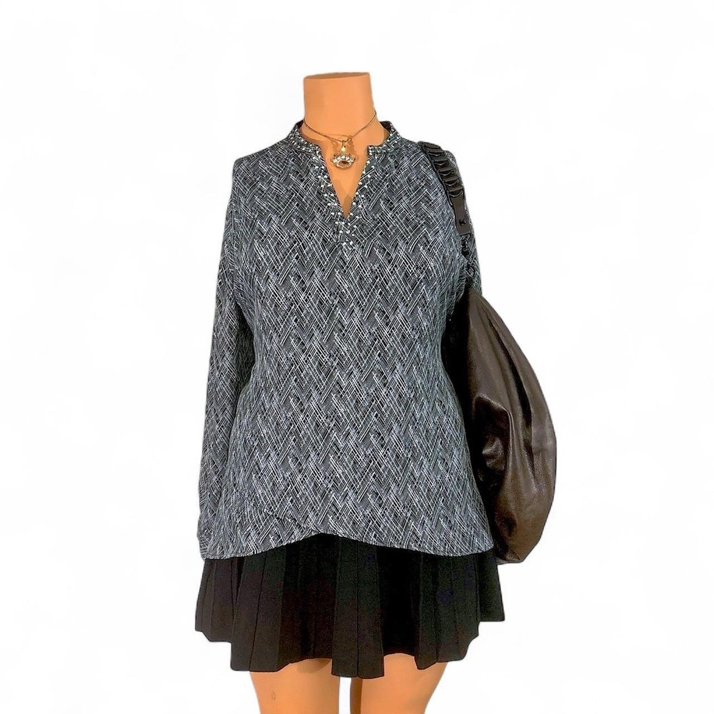 Notations Black White Geometric Studded Neck Blouse XL